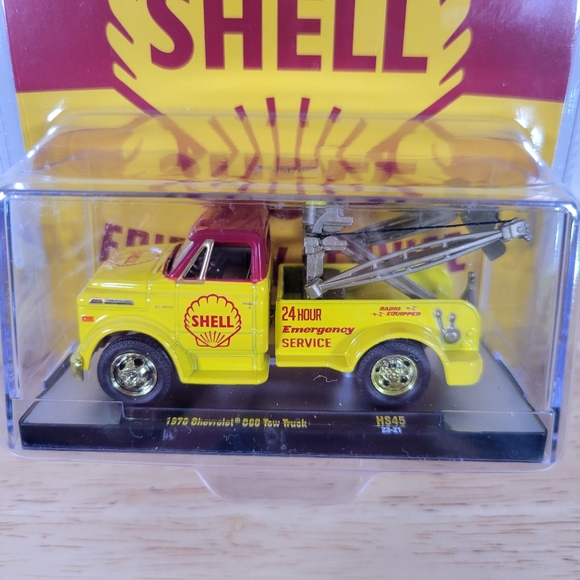 M2 Diecast 1970 Tow Truck Chase Shell Gas 1 of 650 - Picture 5 of 10